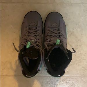 Nike Jordan 6 Retro - Iron Purple green glow